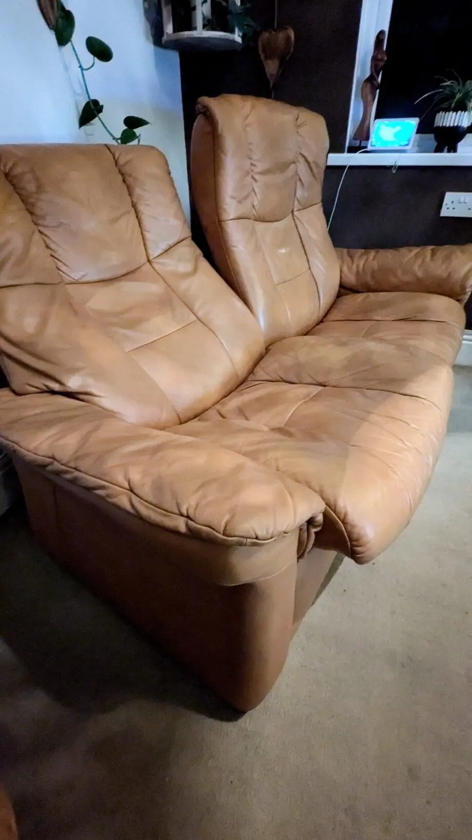 Stressless 2 seater reclining sofa and chair sofa