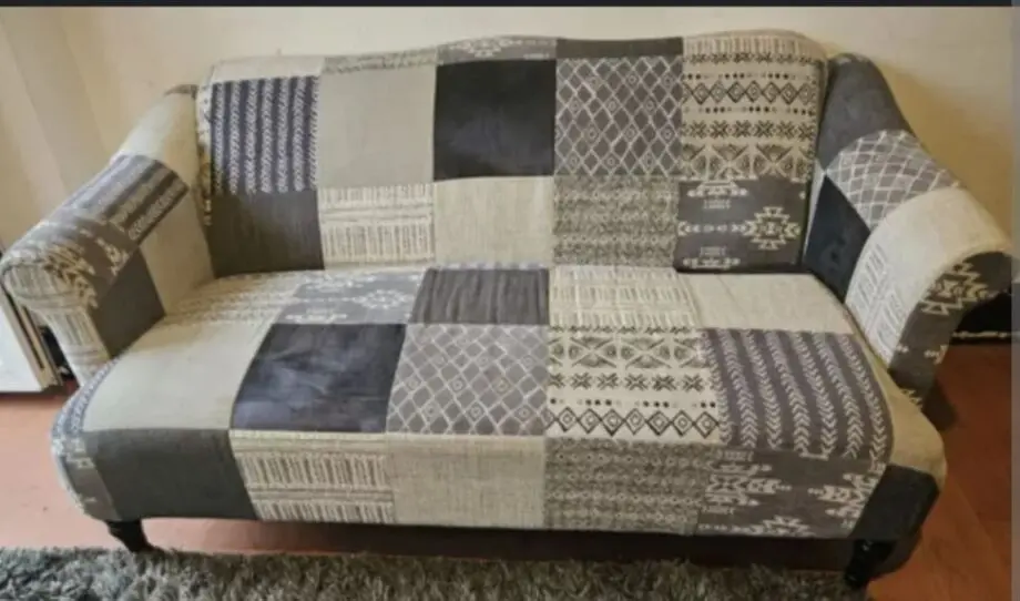 Earle settee wirh large foot stool