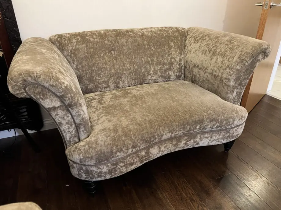 HAS TO GO TODAY AS NEW SOFA ARRIVING!!! EXCELLENT FINAL OFFER PRICE Sofa set (3 seater + 2 seater cuddler) DFS - Mink vintage style velvet