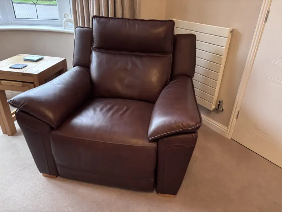 Furniture Village Utah Power Recliner 3 seat and 2 x arm chair