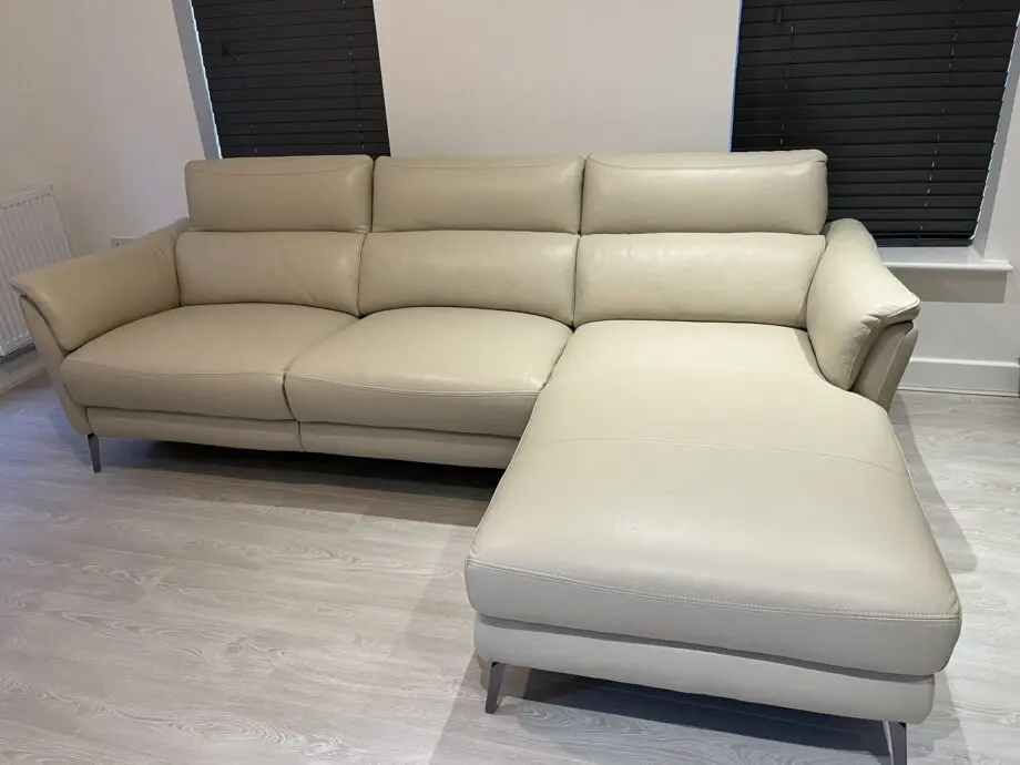 Leather Missouri 3 Seater Right Hand Facing