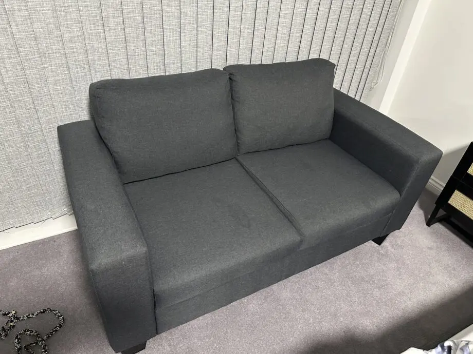 2 sofas (2 seater)