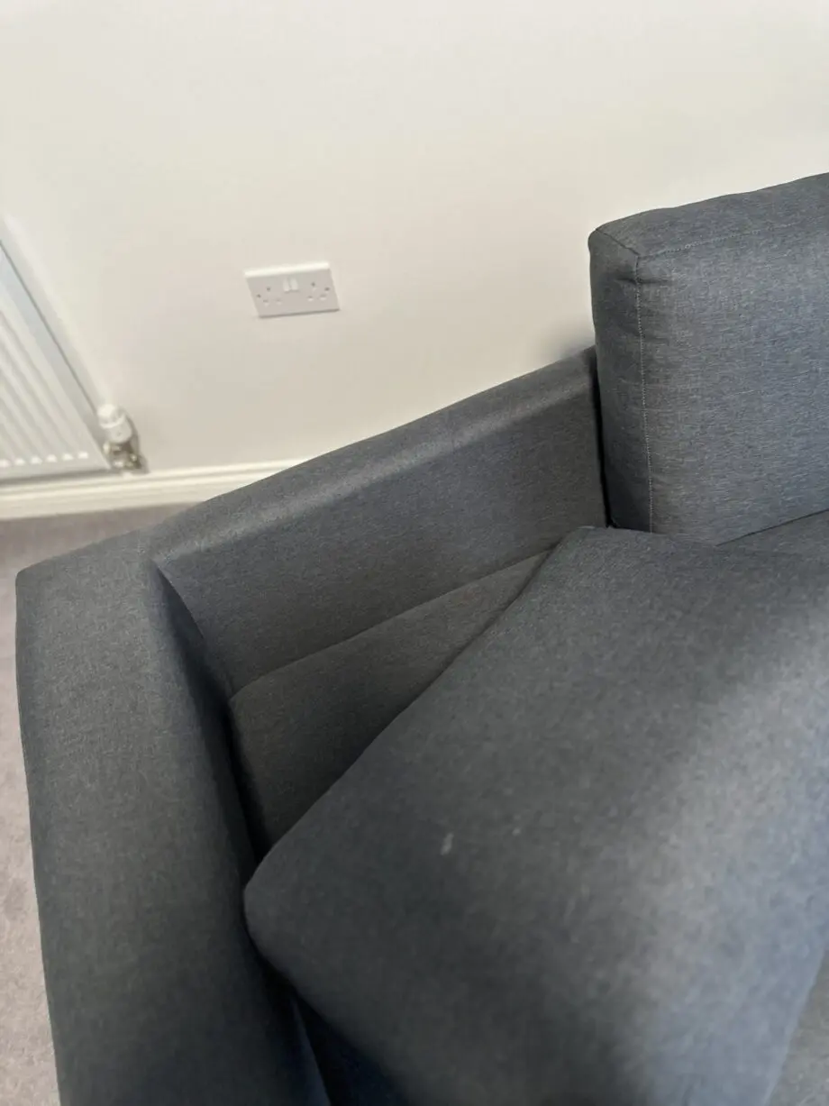 2 sofas (2 seater)