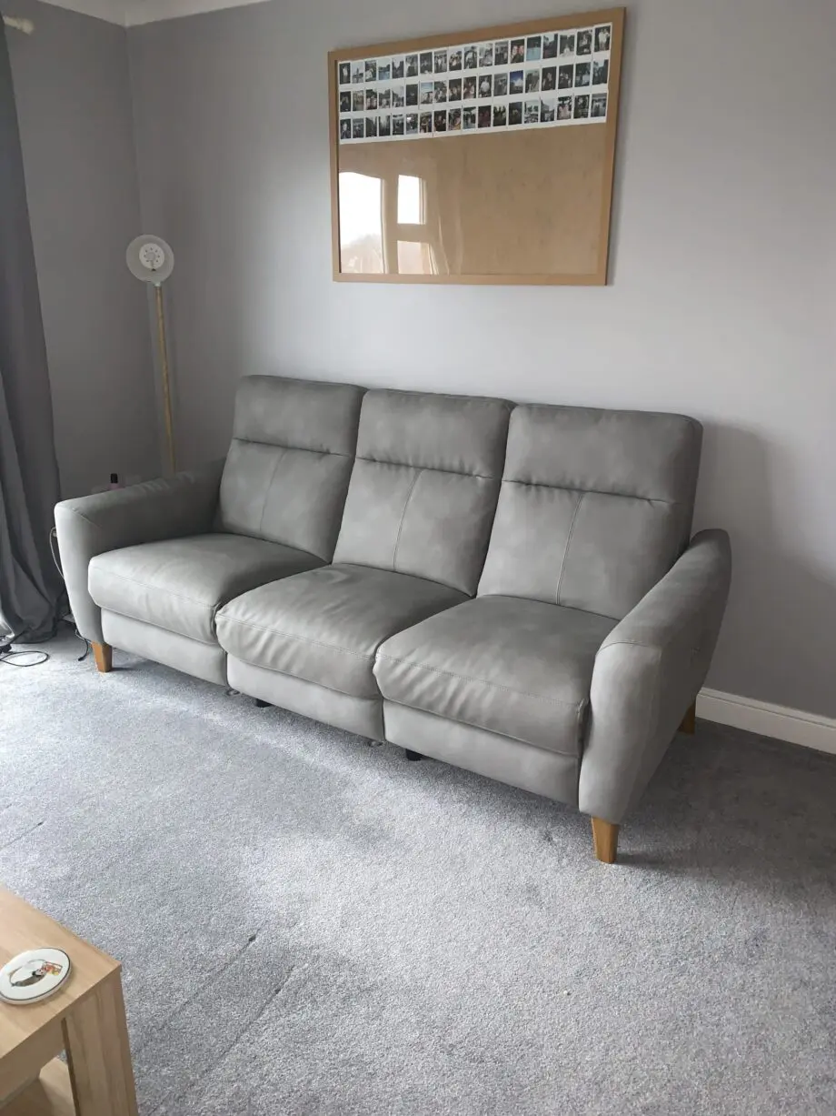 OakFurnitureLand Dylan 3 seater electric recliner sofa (Oxford grey fabric)