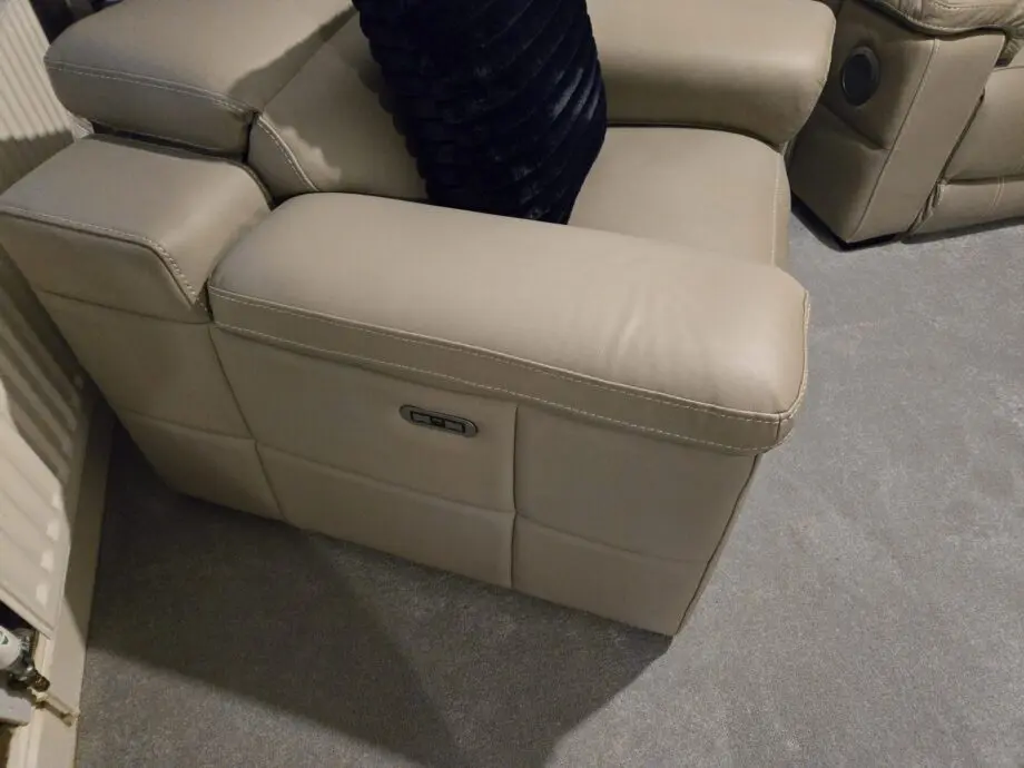 Electric recling 3 seater and arm chair