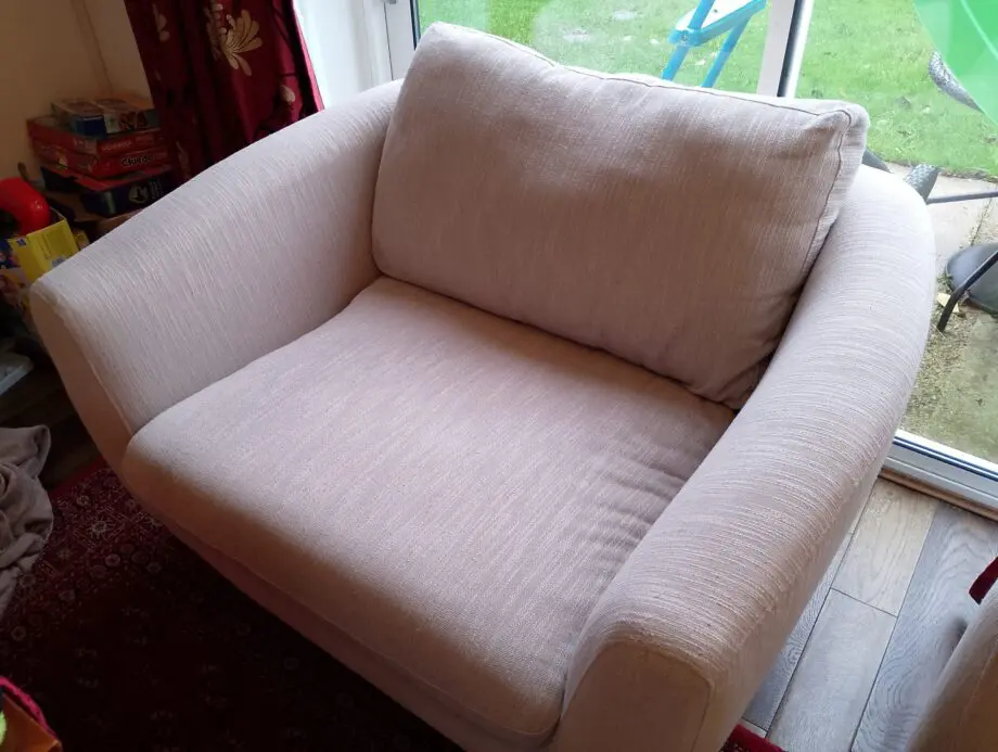 Next 4 Seater + Snuggle