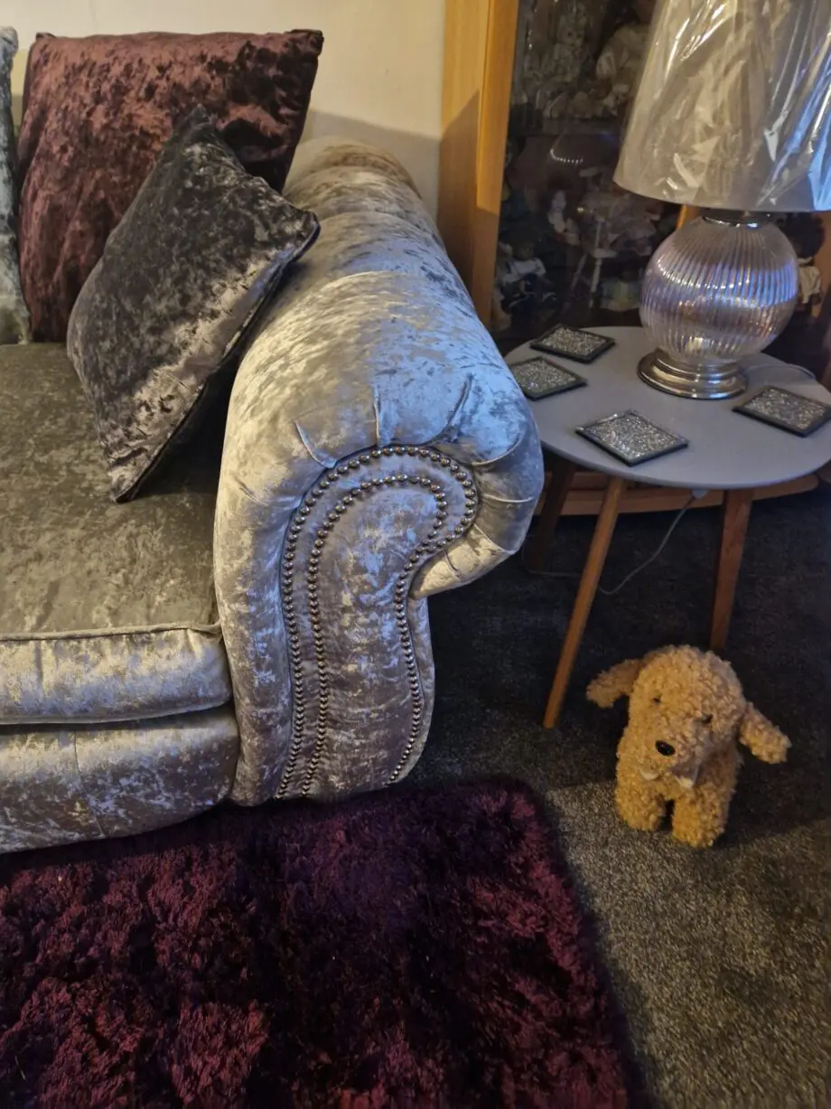It was from scs colour silver very good condition 2 settee sofa and cuddle chair
