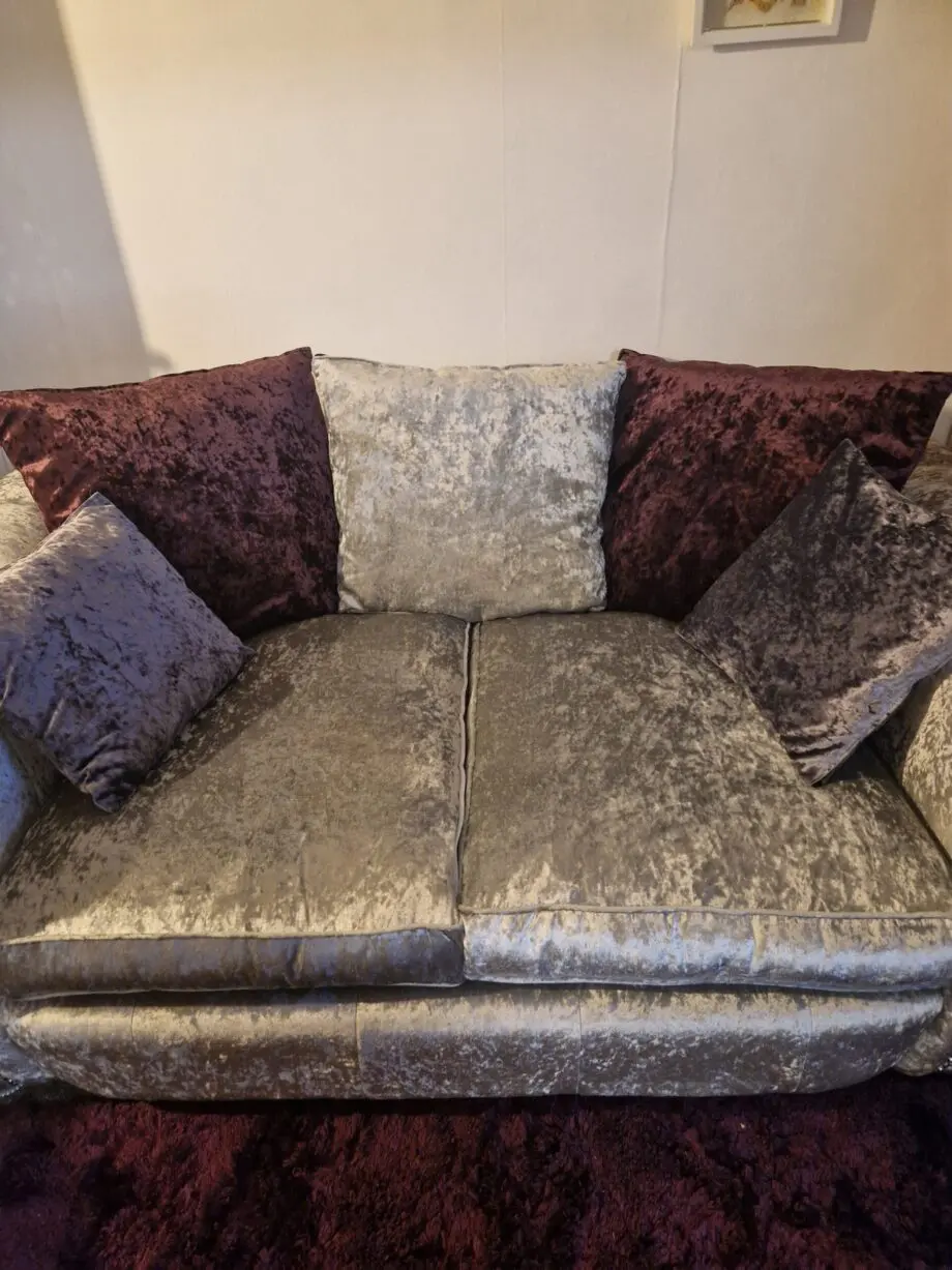 It was from scs colour silver very good condition 2 settee sofa and cuddle chair