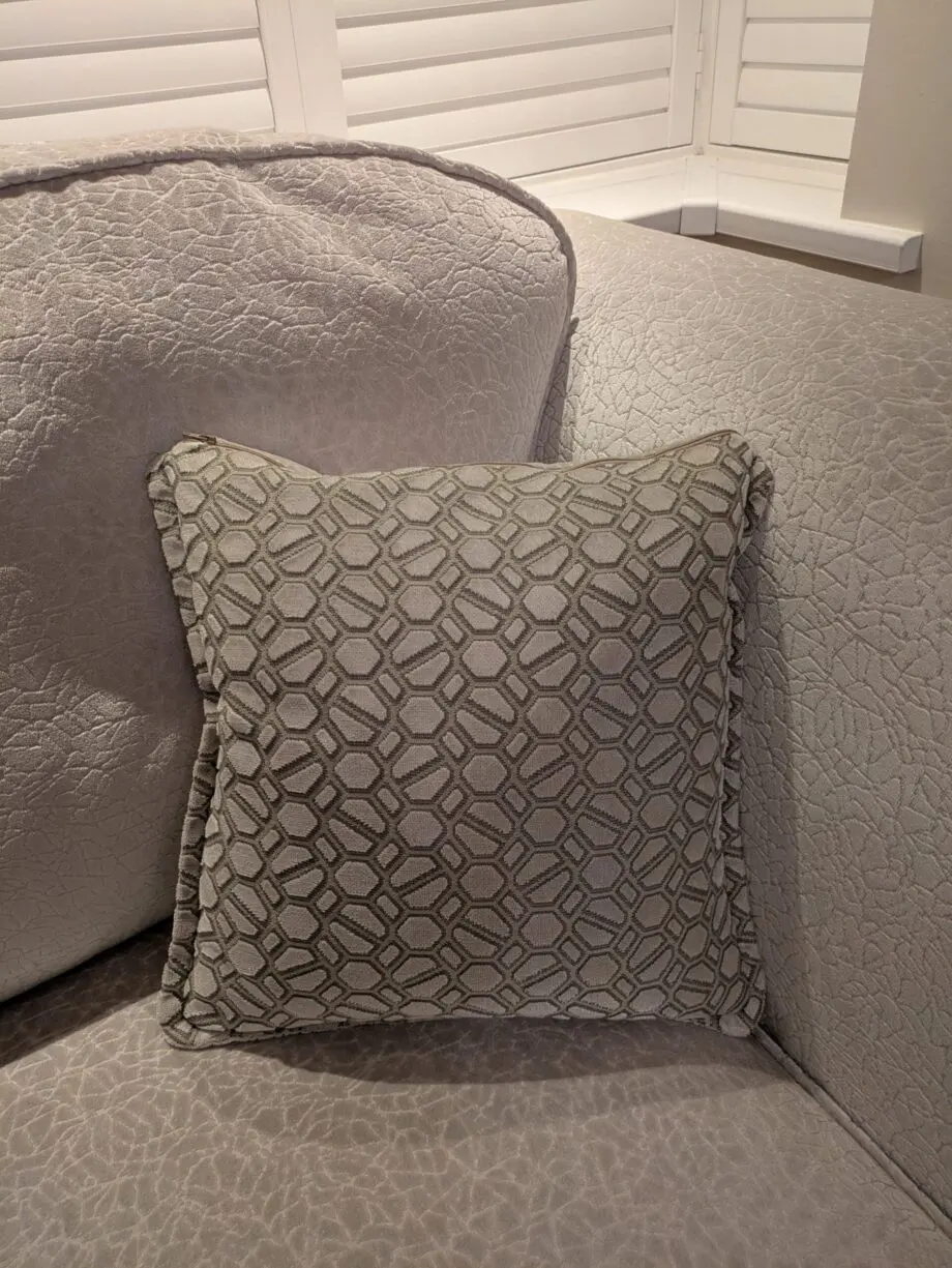 1.5 Seater Snuggler sofa - Cousins Furniture