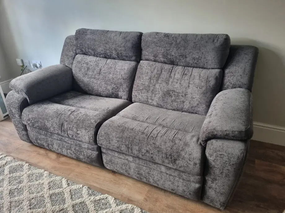 DFS 3 seater power recliner
