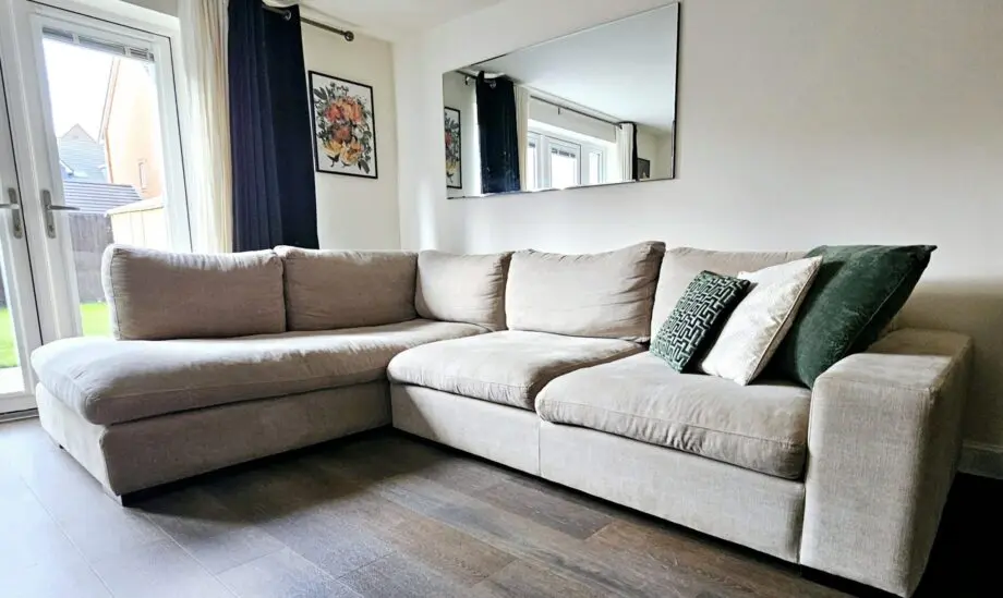 Moradillo IZU Right hand Corner sofa