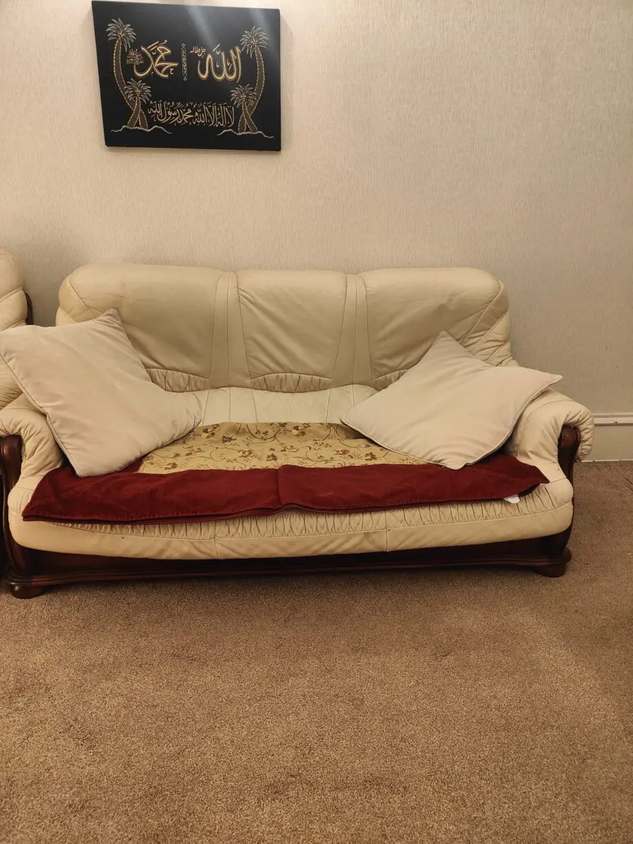 Leather creams sofas 3 seater 3 seater 1 seater and 1 seater
