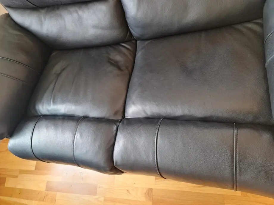 2 seater recliner sofa RRP 2000£
