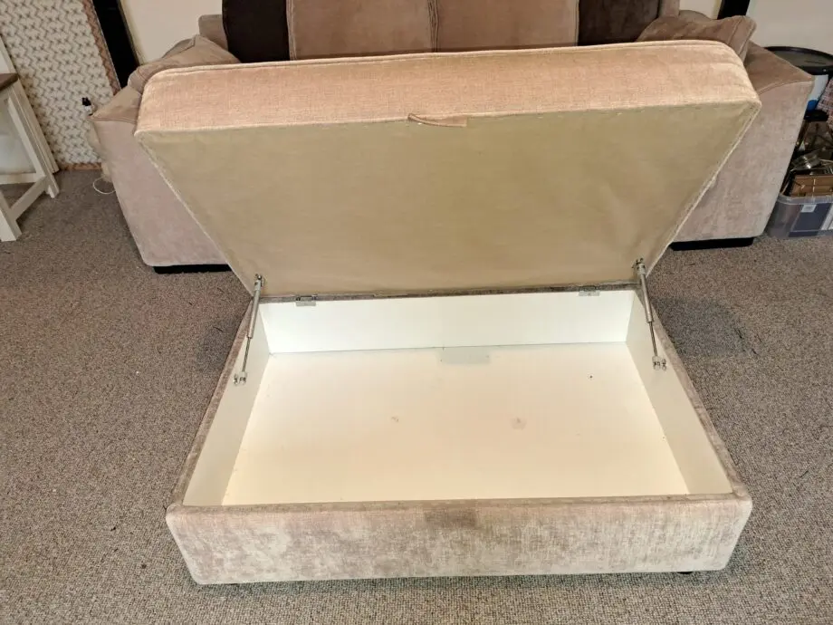 Sofa, cuddle chair and footstool/storage vox