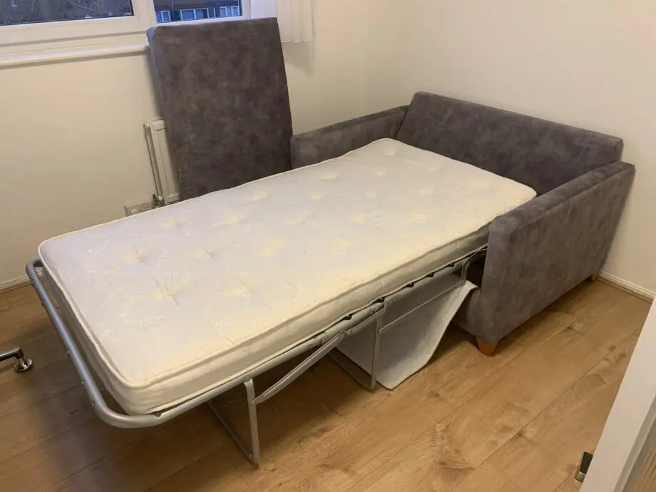 Willow & Hall Foxham 2 Seater Sofa Bed - Grey - like new conditions