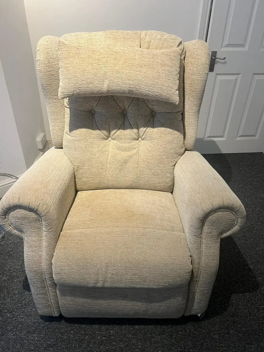Willowbrook Hanbury Recliner Chair