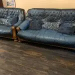 Blue settee with calf leather