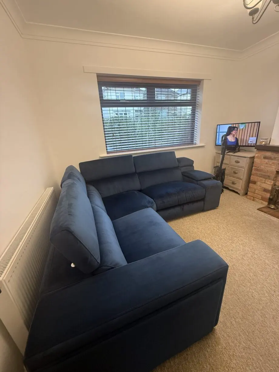 DFS Wander Sofa
