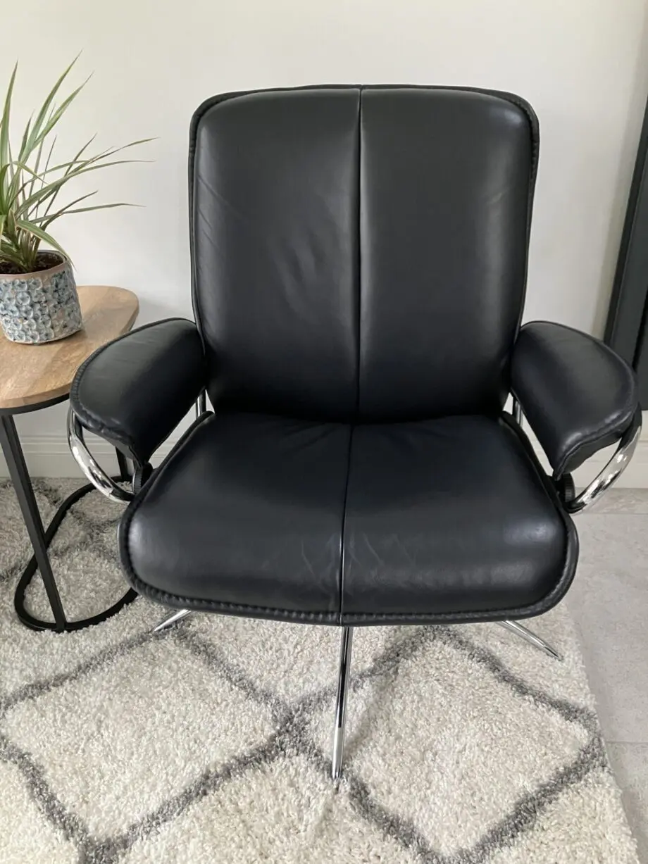 Ekornes Stressless City Black Chairs