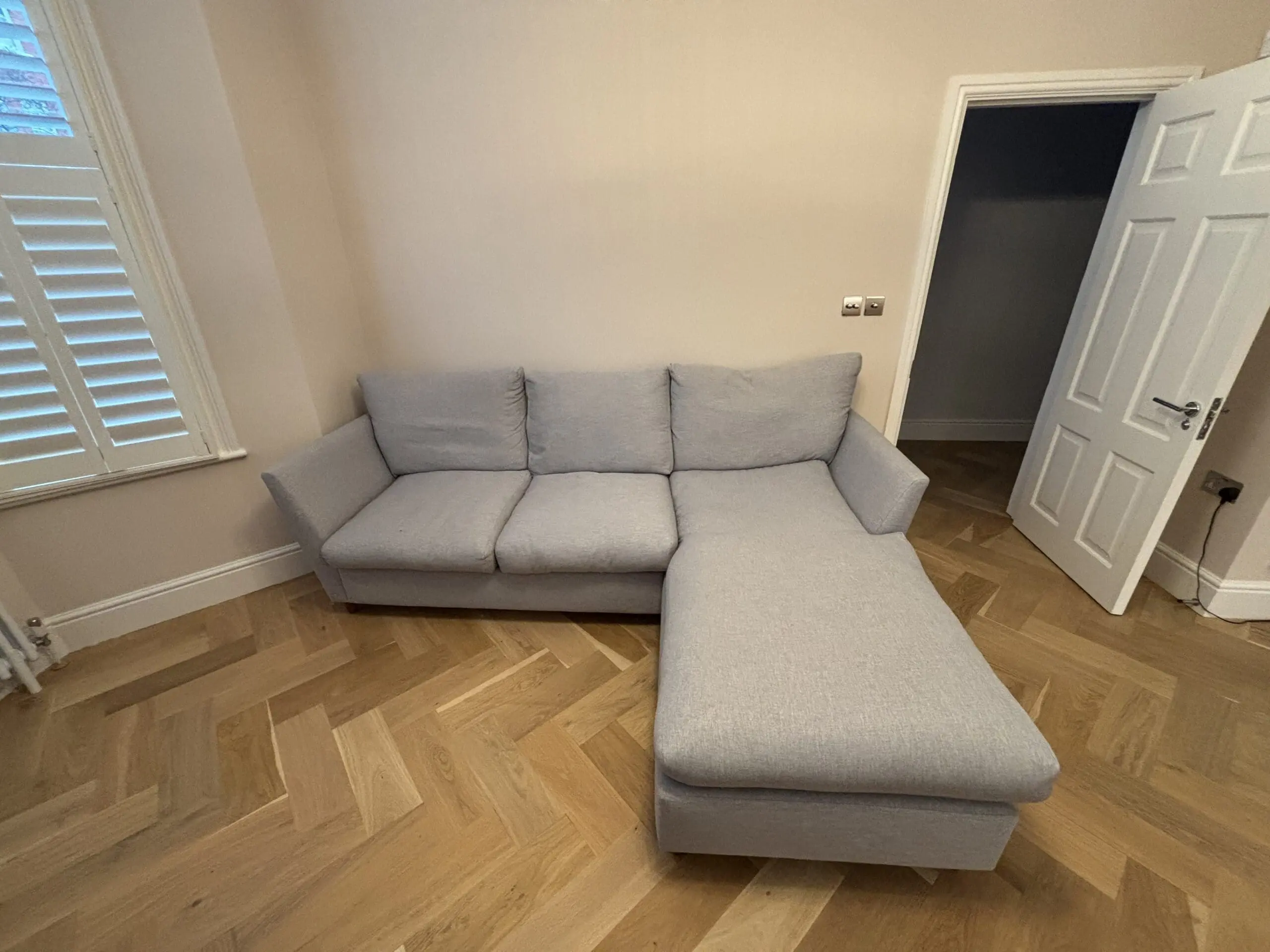 Willow & Hall Ansty Chaise Sofa Bed in Wolf Grey