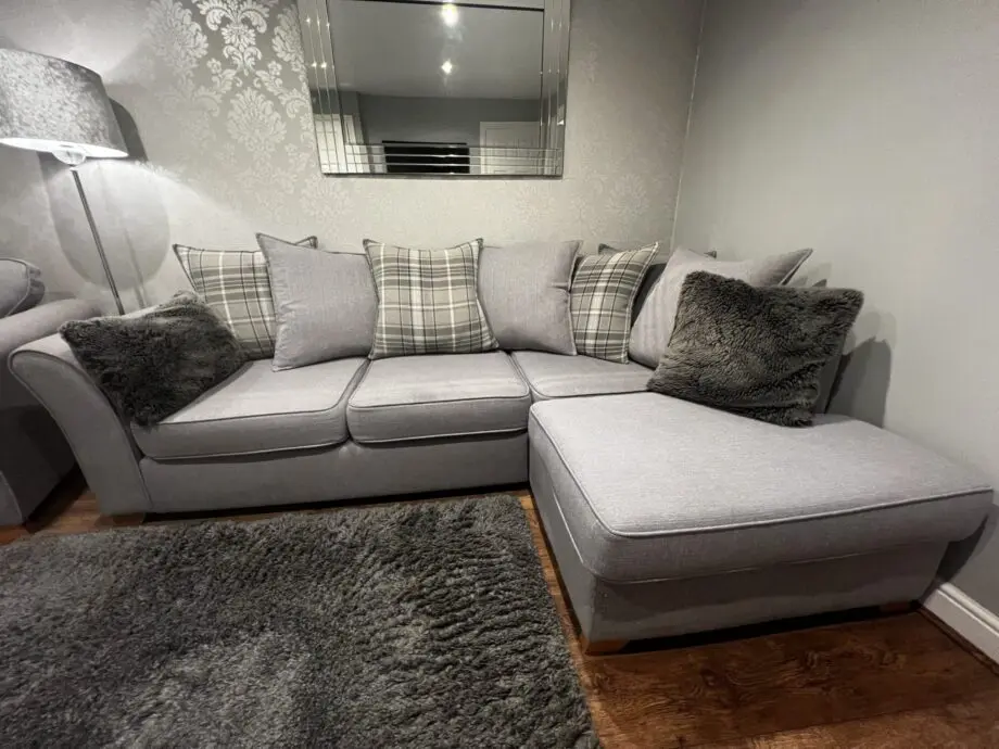 DFS Owen Pillow Back Left Hand Facing Arm Corner