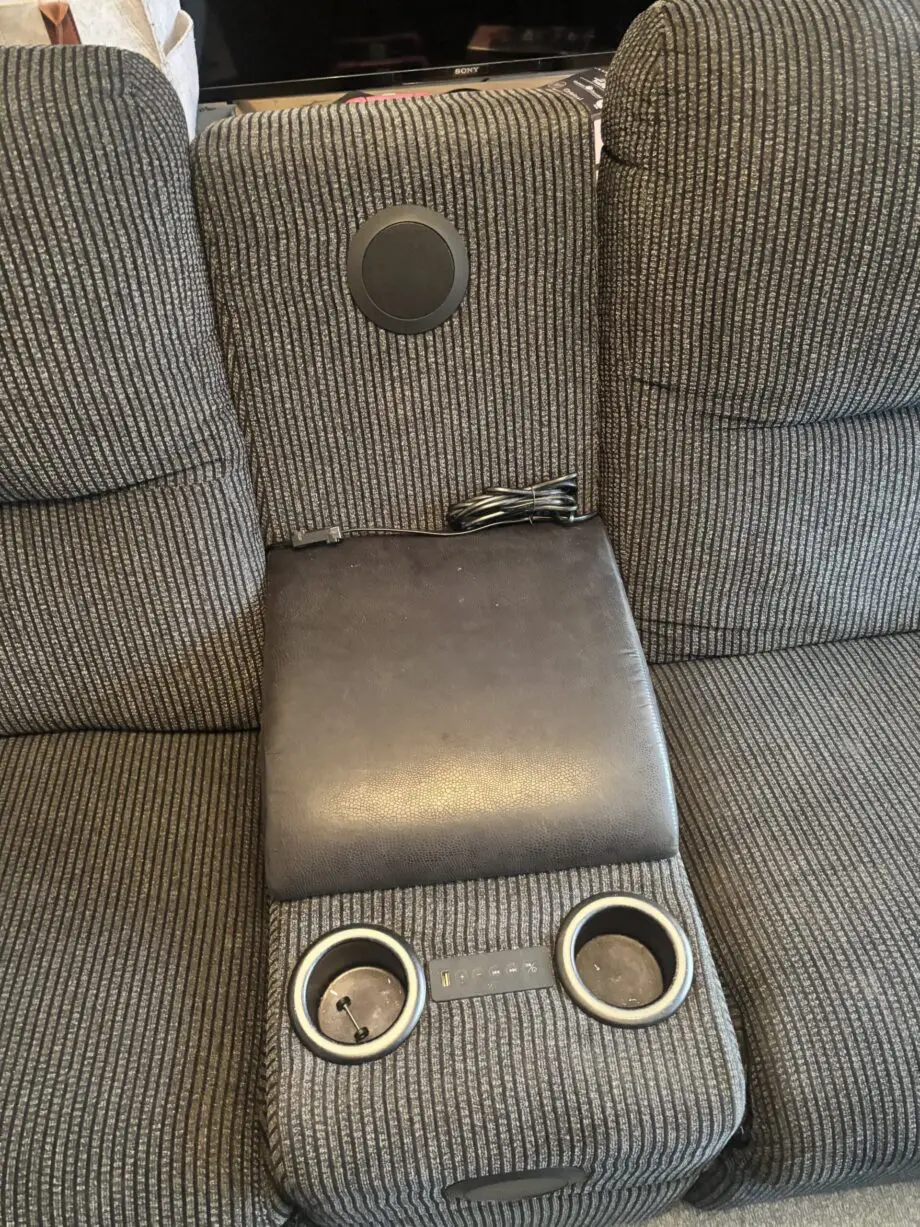 Fabric 2 Seater Electric Recliner Sofa With Cupholders/Bluetooth