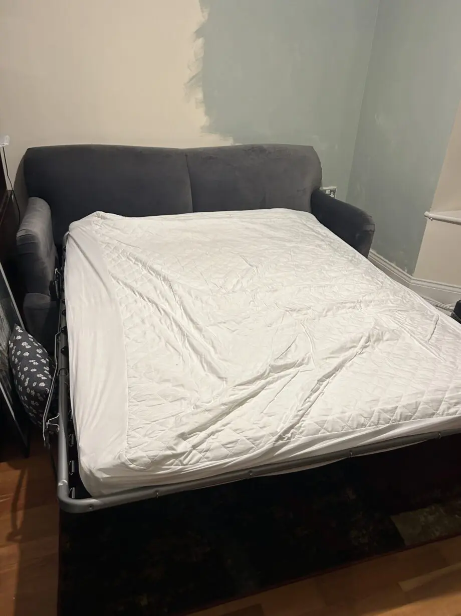 Loaf sofa bed in navy
