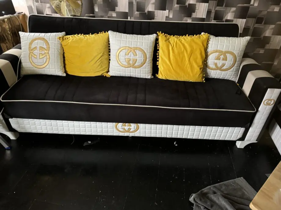3 &2 seater sofa suite