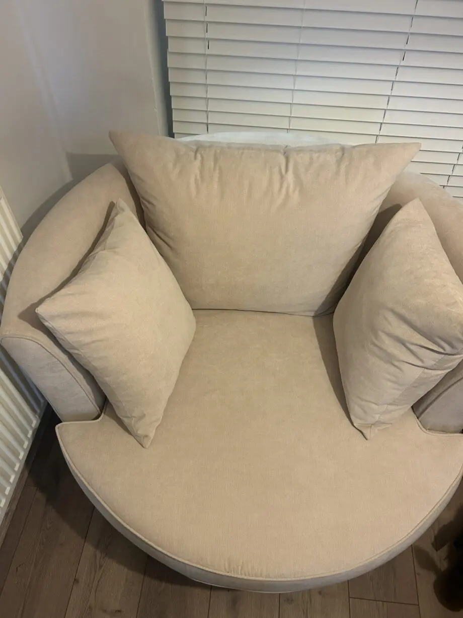 DFS orka swivel chair