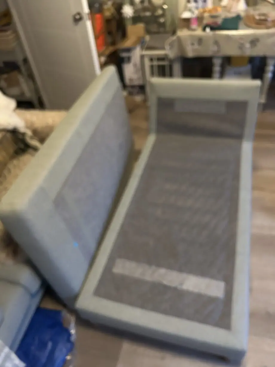 New condition Landskrona single seater chaise longue, add on unit in Gunnared light green.