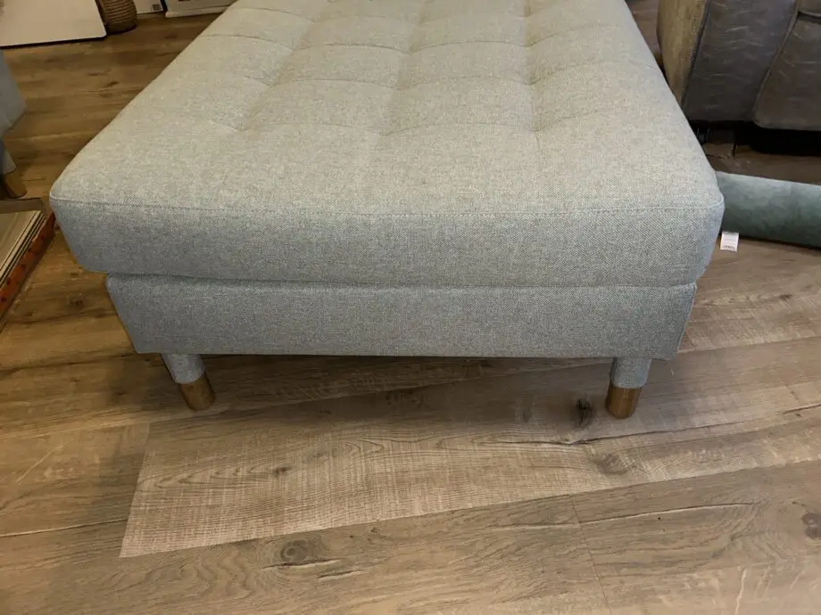 New condition Landskrona single seater chaise longue, add on unit in Gunnared light green.