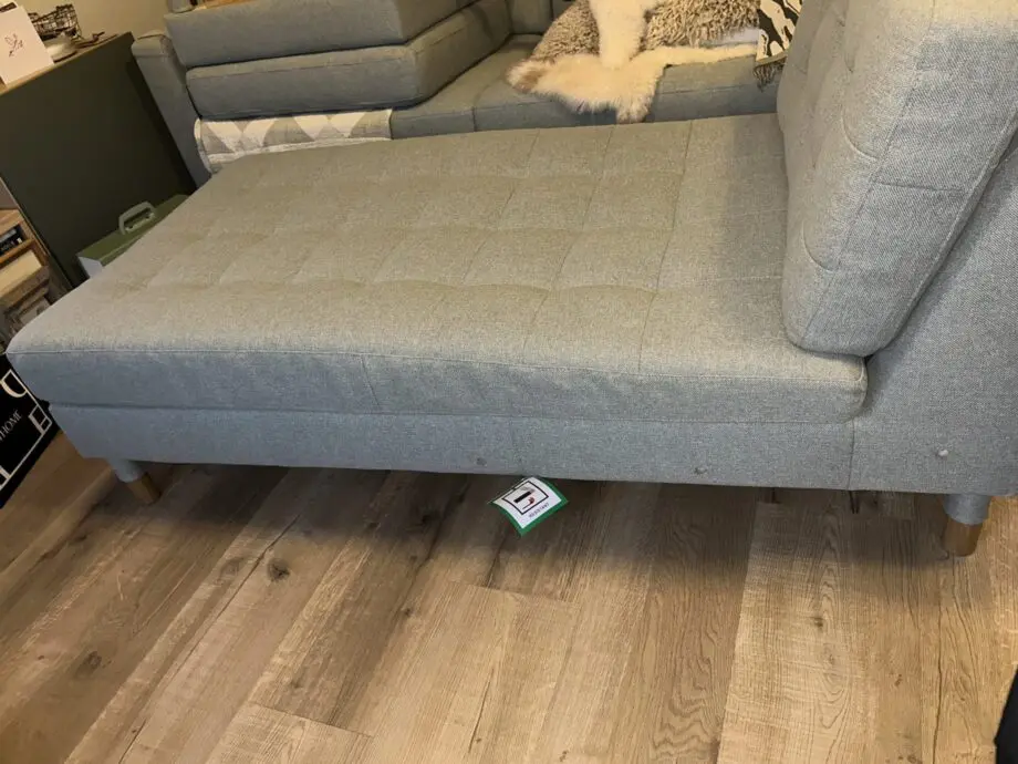 New condition Landskrona single seater chaise longue, add on unit in Gunnared light green.