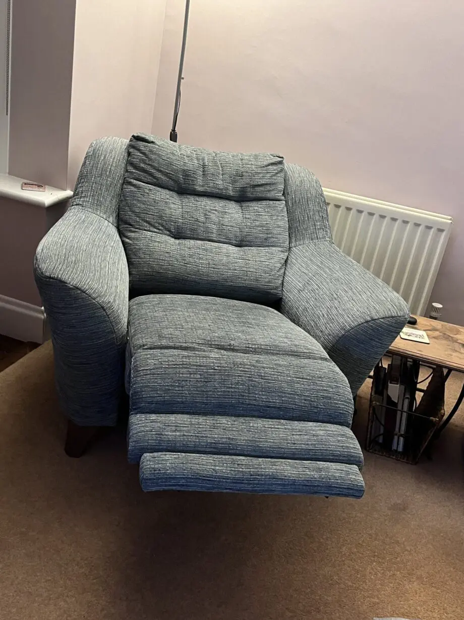 L G-Plan 3 piece suite power recliners on all chairs