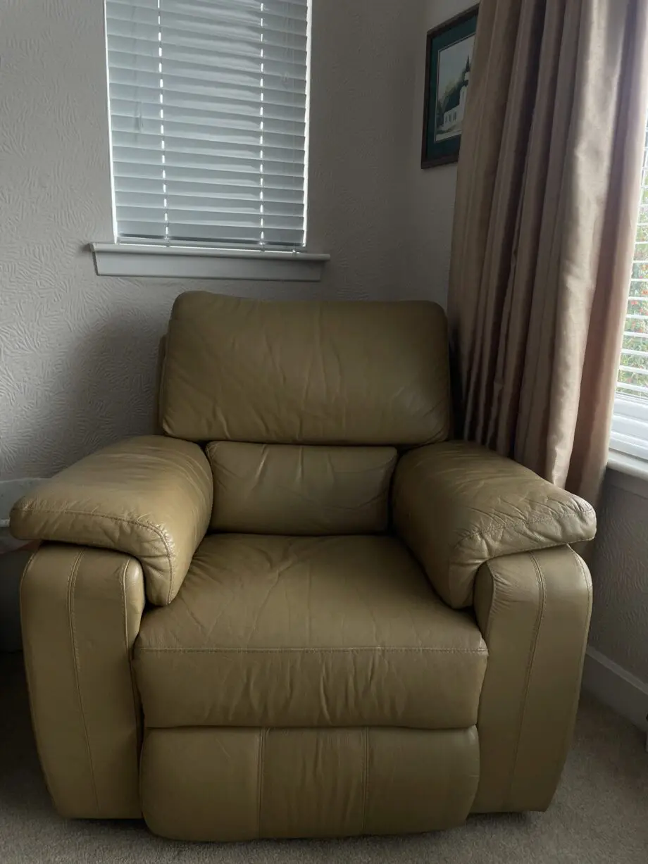 SOFA LEATHER 3+2+(1 Recliner)
