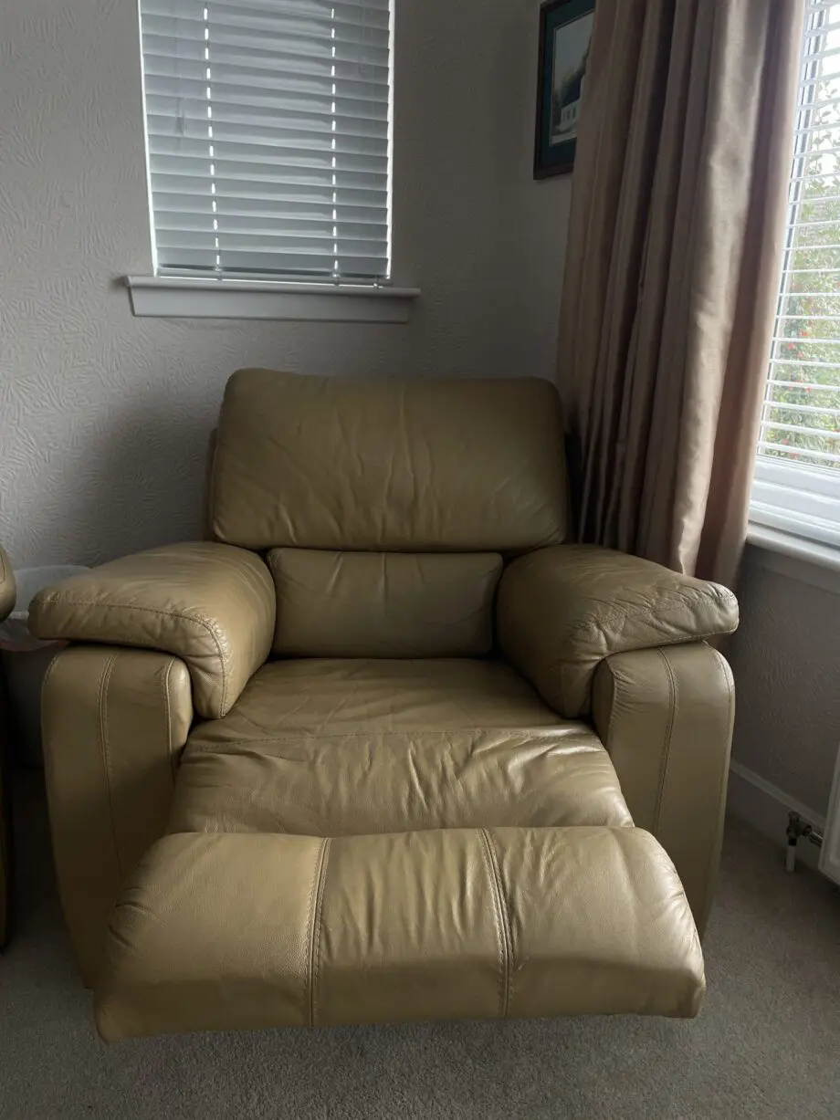 SOFA LEATHER 3+2+(1 Recliner)