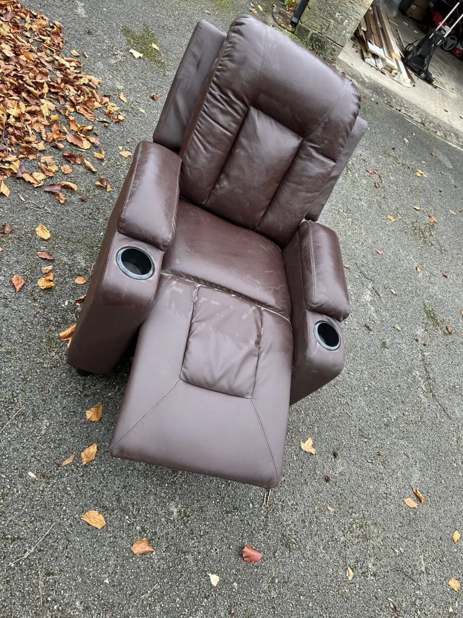 18 x FAUX LEATHER RECLINER LOUNGE CINEMA ARMCHAIR SOFA FOR SALE