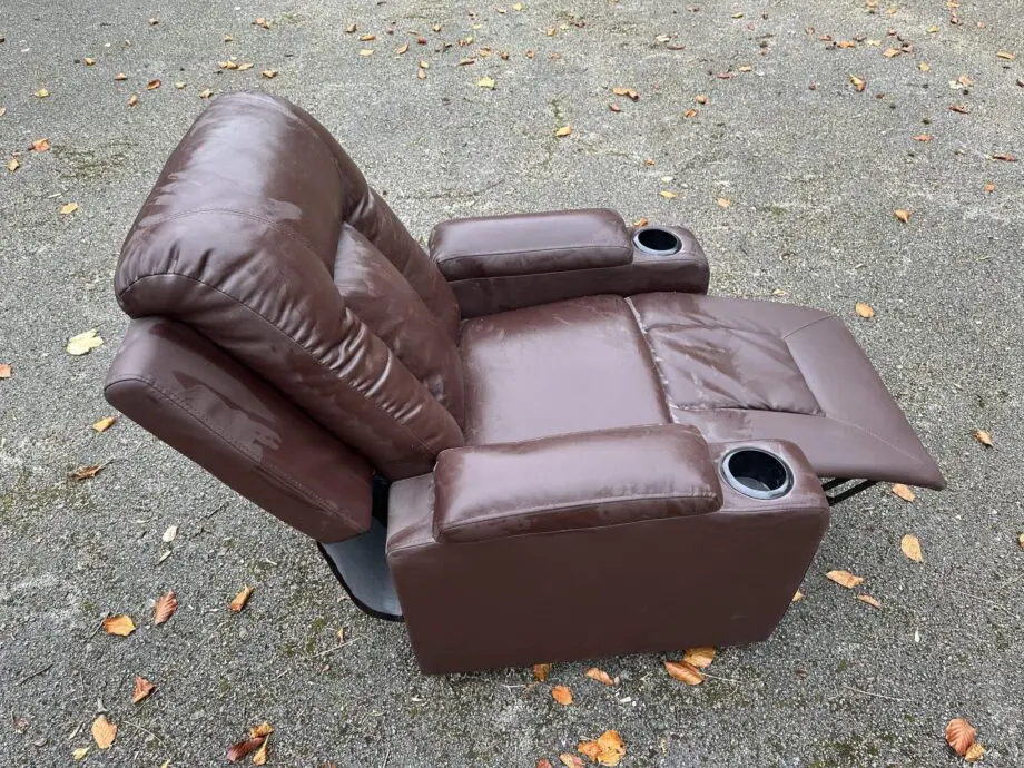18 x FAUX LEATHER RECLINER LOUNGE CINEMA ARMCHAIR SOFA FOR SALE