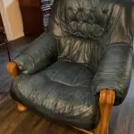 Blue settee with calf leather