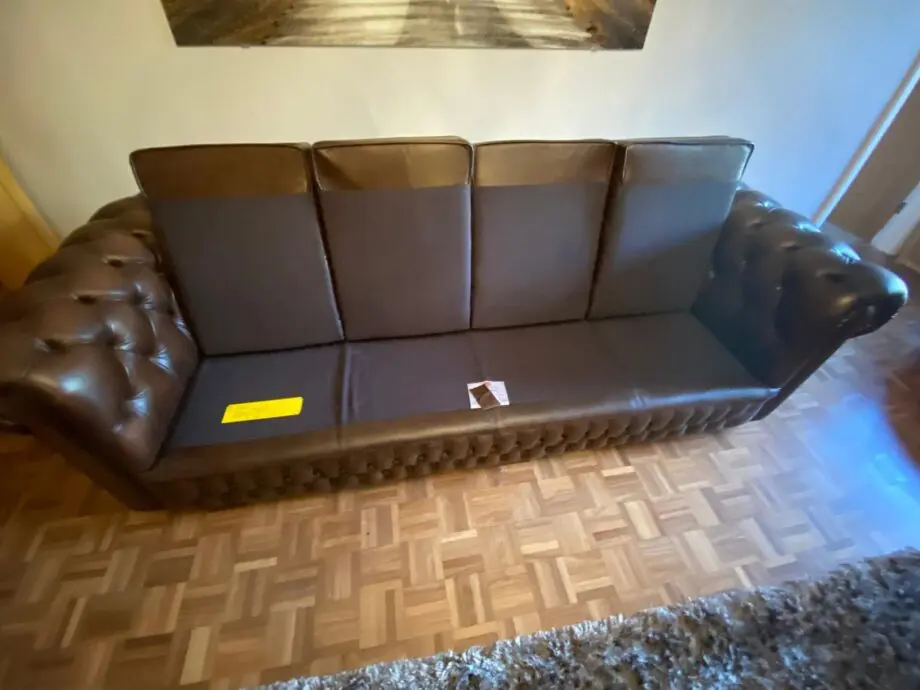 Saxon Chesterfield 4 Seater Settee - Mahogany Antique Brown