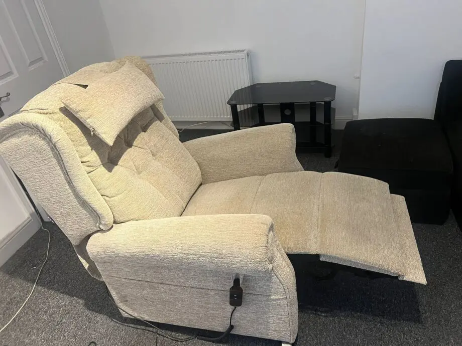 Willowbrook Hanbury Recliner Chair