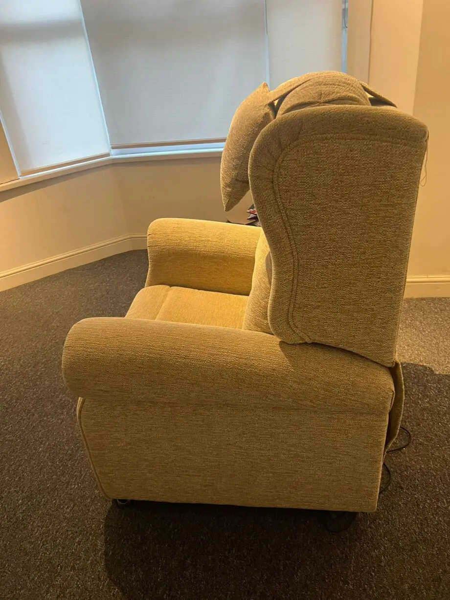 Willowbrook Hanbury Recliner Chair