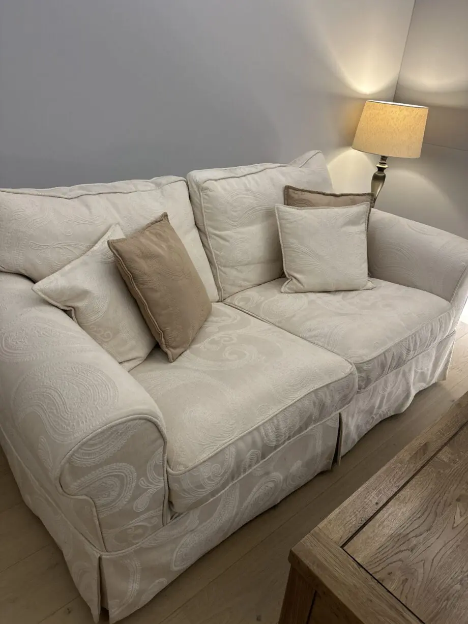 Beautiful cream set of 3 sofas, 3 seater, 2 seater and a single seater