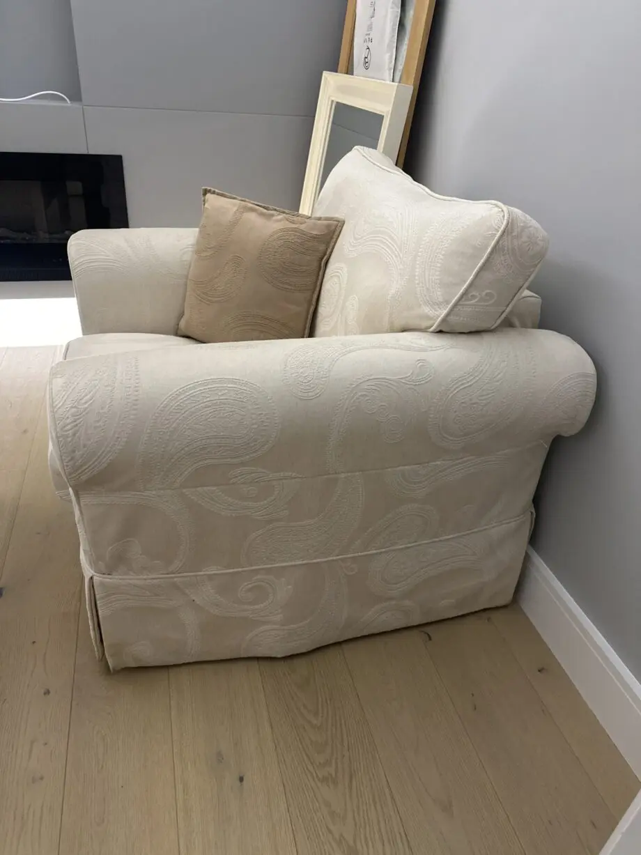 Beautiful cream set of 3 sofas, 3 seater, 2 seater and a single seater