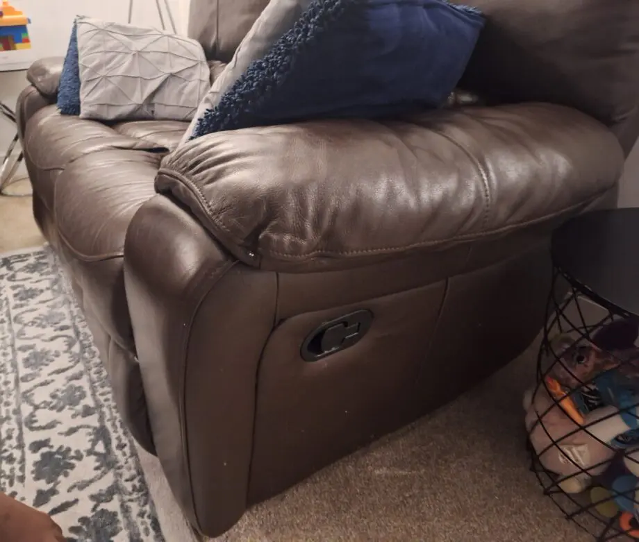 3&2 seater leather sofas & footstool