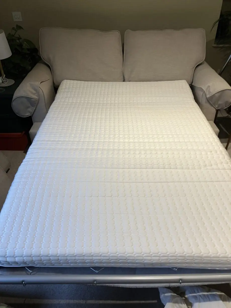 Top quality Willow and Hall "Buttermere" 2 Seater Sofa Bed in Broad Weave Linen "Oat"