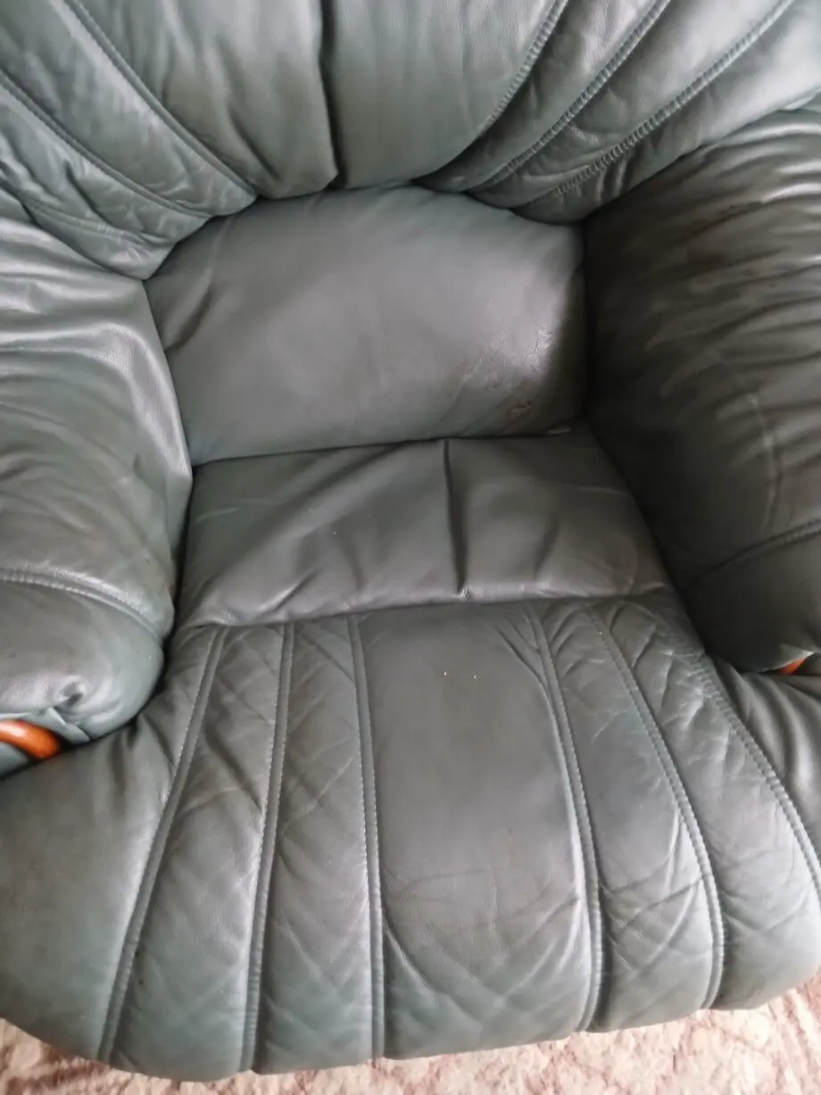 Green sofa 2 chairs