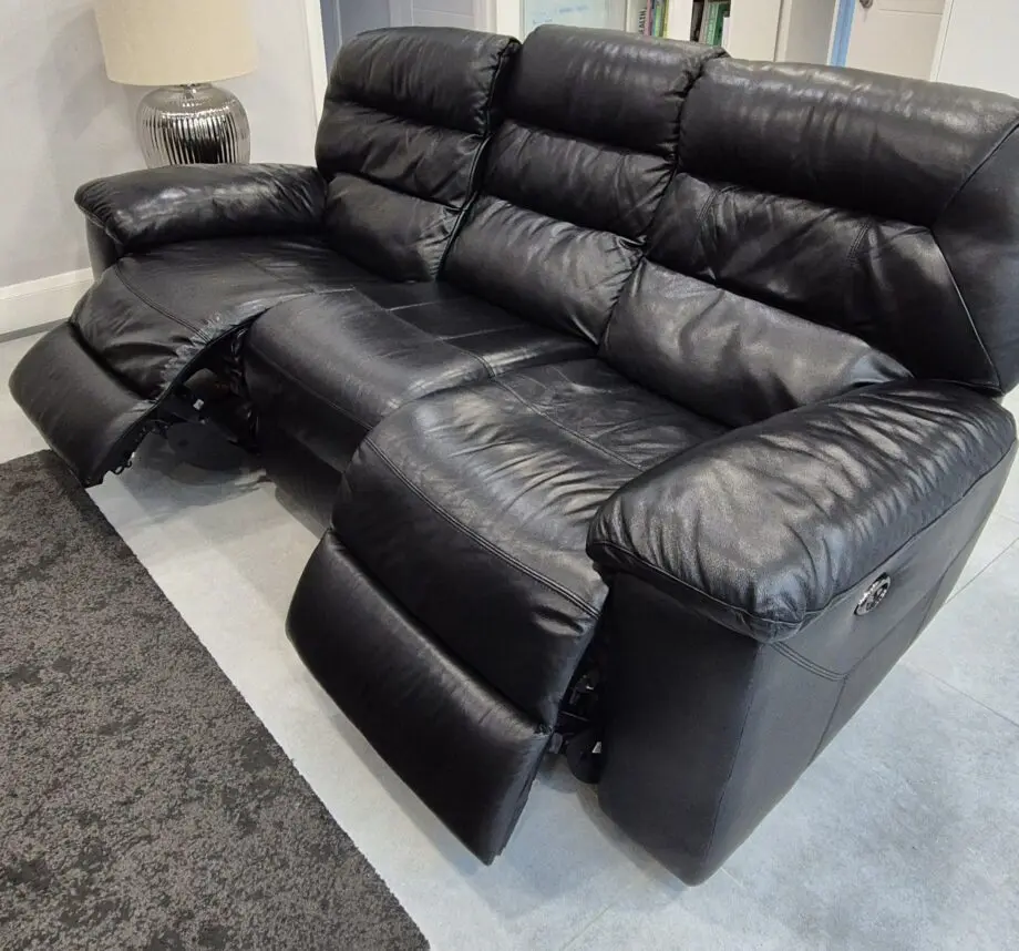 Oak furniture land 3 seater electric recliner sofa. Black