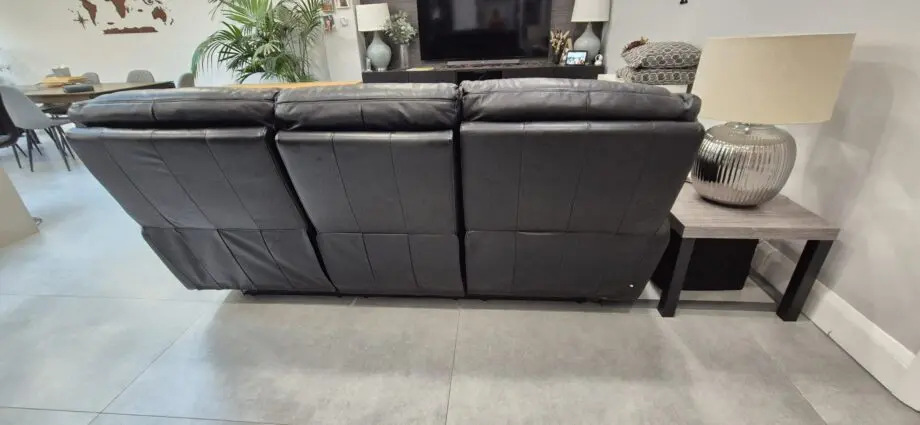 Oak furniture land 3 seater electric recliner sofa. Black