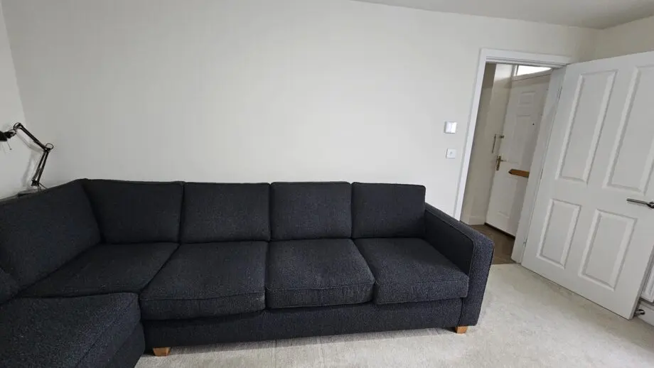 Colombia Snuggler Plus Corner Sofa in Black