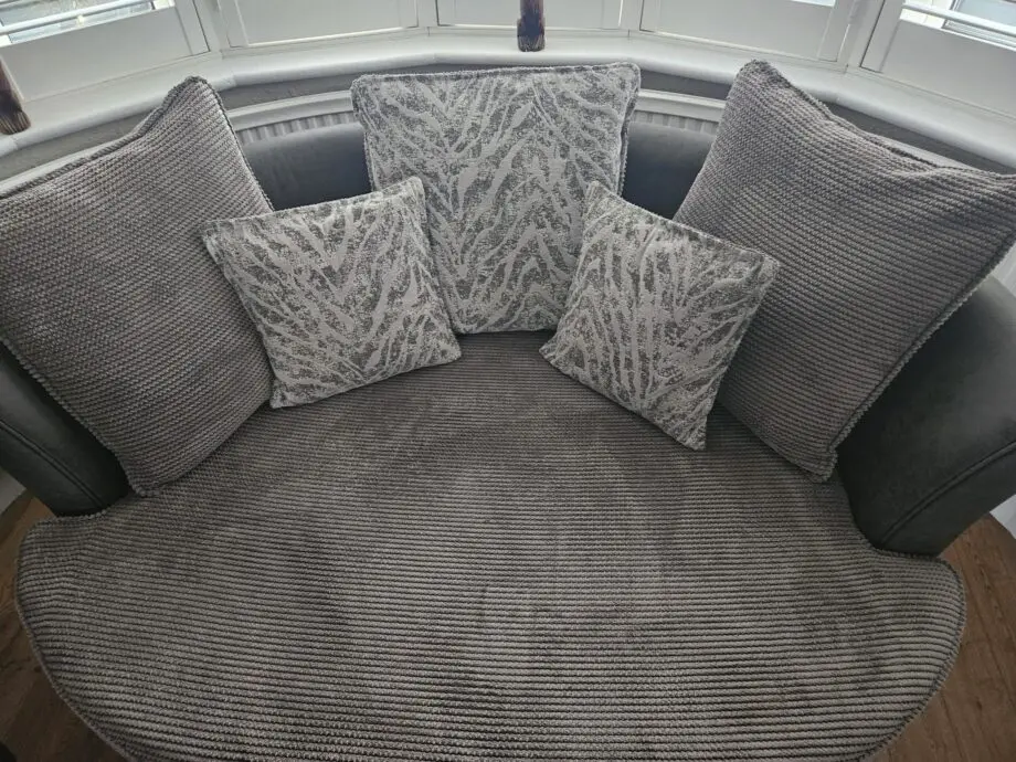 2 seater & oval cuddler sofa